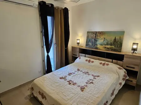 Appartement moderne à Lucciana avec terrasse ensoleillée. - Photo 4