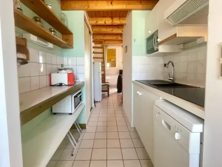 Maison avec jardinet, 2 chambres, parking, proche plage et centre - Photo 4