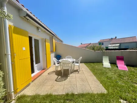 Maison avec jardinet, 2 chambres, parking, proche plage et centre - Photo 16