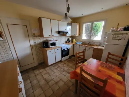 AGREABLE MAISON 2 CHAMBRES AVEC PISICINE ET STATIONNEMENT DANS UN QUARTIER CALME - Photo 6