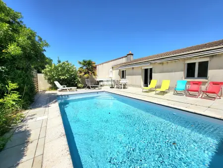 AGREABLE MAISON 2 CHAMBRES AVEC PISICINE ET STATIONNEMENT DANS UN QUARTIER CALME - Photo 11