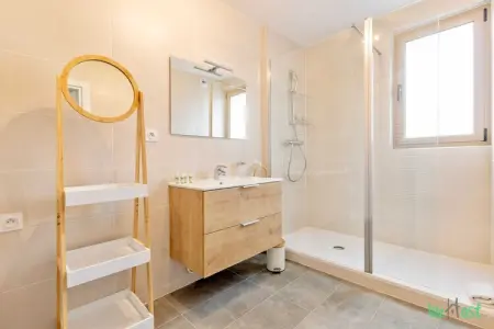 JB-7-SAINTAMAND-2-A, Appt Moderne avec Balcon -6P-Proche Disney/Paris - Photo 4