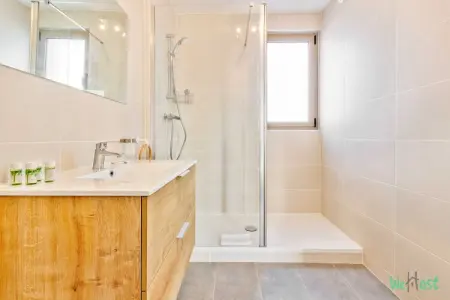 JB-7-SAINTAMAND-4-B, Appartement Moderne avec Balcon-6P-Proche Disney/Paris - Photo 11