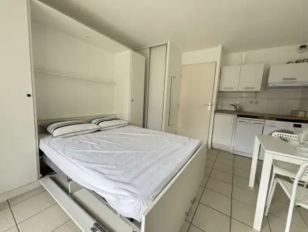 Charmant appartement bord de mer avec terrasse, parking et piscine, 4 couchages - Photo 8