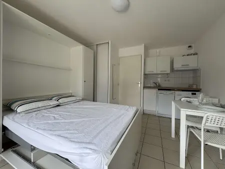 Charmant appartement bord de mer avec terrasse, parking et piscine, 4 couchages - Photo 10