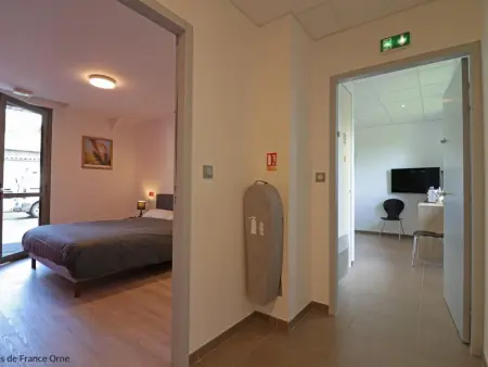 Gîte indépendant adapté PMR à Lonlay-l'Abbaye - Photo 9