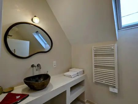 Maison moderne avec piscine sécurisée à La Vernelle - Photo 9