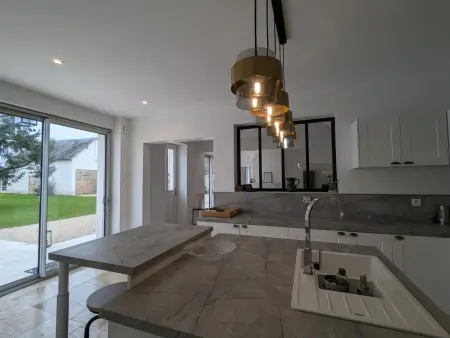 Maison moderne avec piscine sécurisée à La Vernelle - Photo 32