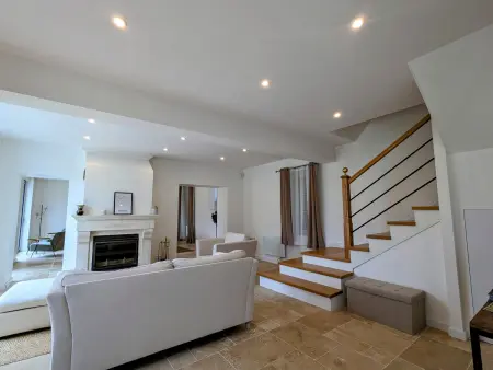 Maison moderne avec piscine sécurisée à La Vernelle - Photo 34