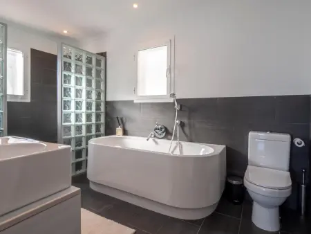 Villa moderne à Moraira avec piscine chauffée pour 8 pers. - Photo 16