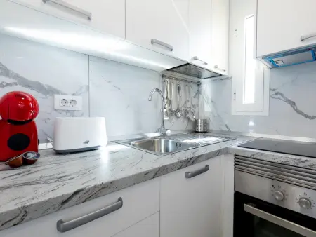 Appartement rénové avec balcon et piscine à Playa de las Américas - Photo 4