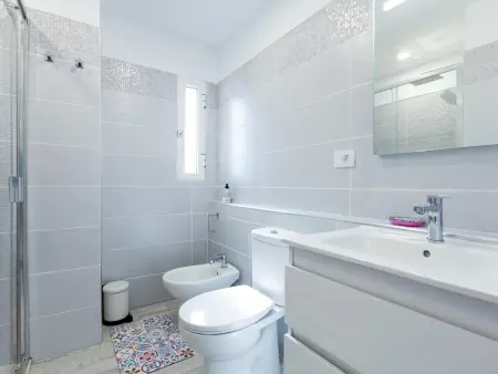 Appartement rénové avec balcon et piscine à Playa de las Américas - Photo 10
