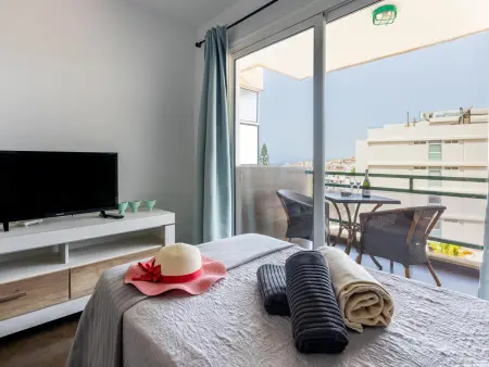 Studio en bord de mer avec piscine et balcon, Appartement 2 personnes à Los Cristianos - Photo 2