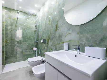 Appartement chic avec terrasse, Wi-Fi, proche plages et attractions - Photo 23
