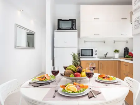 Appartement moderne 2ch à Playa de las Americas avec piscine et vues superbes - Photo 2