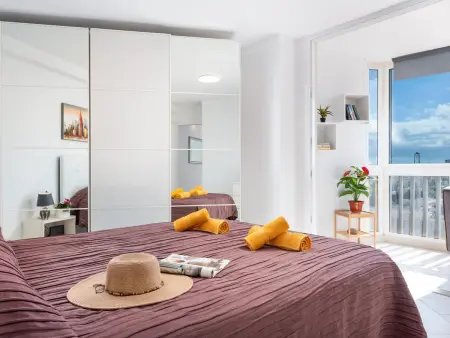Appartement moderne 2ch à Playa de las Americas avec piscine et vues superbes - Photo 4