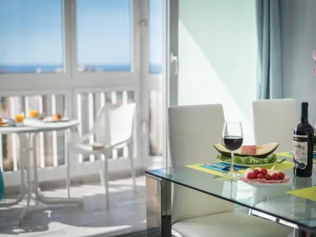 Appartement moderne à Playa de las Américas avec piscine, climatisation et WiFi - Photo 10