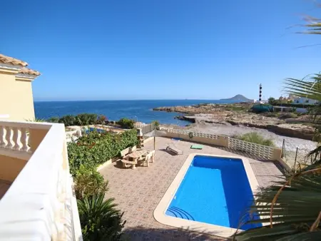 Grande villa avec vue à 90m de la plage et piscine privée - Photo 1