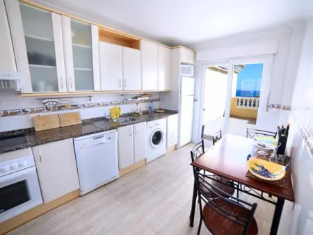Grande villa avec vue à 90m de la plage et piscine privée - Photo 3