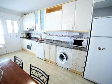 Grande villa avec vue à 90m de la plage et piscine privée - Photo 6