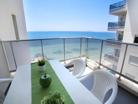 Appartement en bord de mer avec 2 chambres et 2 salles de bains - Photo 3