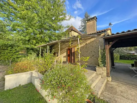 Charmante maison en pierres au bord de la Dordogne, idéale pour 4 personnes - Photo 2