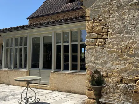 Maison en pierre avec jardin et piscine privée, proche Trémolat - Photo 2