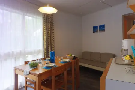 Ars-en-Ré - Appartement 3 Pièces 5 Personnes 1 bébé Rez-de-jardin, Appartement à Ars-en-Ré près du sanctuaire - Photo 3