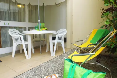 Ars-en-Ré - Appartement 3 Pièces 5 Personnes 1 bébé Rez-de-jardin, Appartement à Ars-en-Ré près du sanctuaire - Photo 4