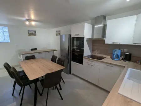 Gîte convivial avec climatisation, 4 chambres, terrasse, parking - 6 pers. - Photo 1