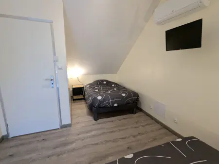 Gîte convivial avec climatisation, 4 chambres, terrasse, parking - 6 pers. - Photo 8