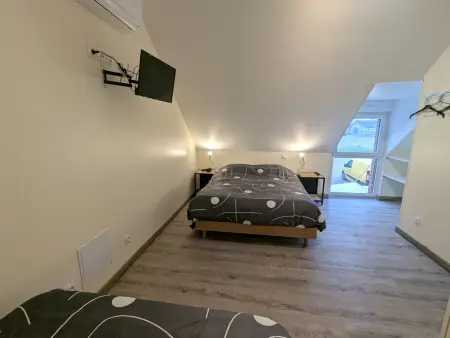 Gîte convivial avec climatisation, 4 chambres, terrasse, parking - 6 pers. - Photo 9