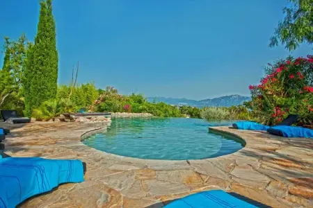 Charmante maison à Olmeto avec piscine partagée - Photo 2