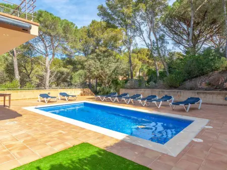 Villa avec Piscine Privée et Jardin à Tamariu, 1 km de la Plage - Photo 2