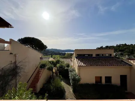 Appartement avec terrasse vue mer et parking à La Croix-Valmer - Photo 17