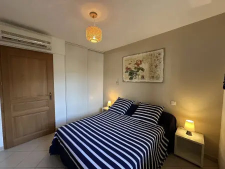 Appartement 2 pièces cosy avec terrasse et parking, proche plages - Photo 11