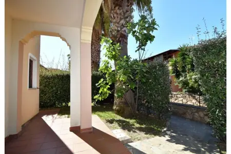 APPARTAMENTI TIFFANY APARTMENT 1 BEDROOM - 4 PAX B4, Appartements à San Teodoro - Photo 9
