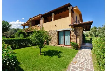 APPARTAMENTI TIFFANY APARTMENT 1 BEDROOM - 4 PAX B4, Appartements à San Teodoro - Photo 11