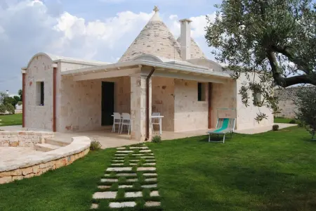 Trullo Amato Cisternino, Trullo en Apulie avec Piscine Privée - Photo 1