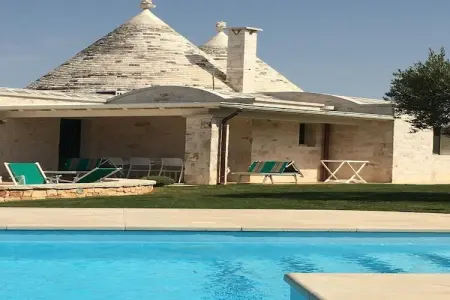 Trullo Amato Cisternino, Trullo en Apulie avec Piscine Privée - Photo 2
