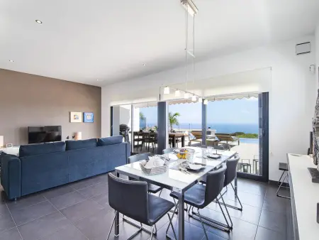 Villa moderne avec piscine privée, jardin et climatisation près de la plage - Photo 9