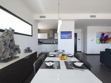 Villa moderne avec piscine privée, jardin et climatisation près de la plage - Photo 10