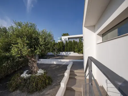 Villa moderne avec piscine privée, jardin et climatisation près de la plage - Photo 35