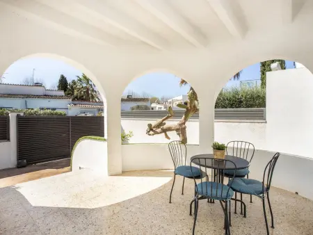 Charmante maison 5 ch. à 10 min de la plage avec piscine privée, terrasse et parking - Photo 6