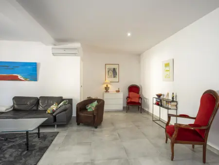 Charmante maison 5 ch. à 10 min de la plage avec piscine privée, terrasse et parking - Photo 8
