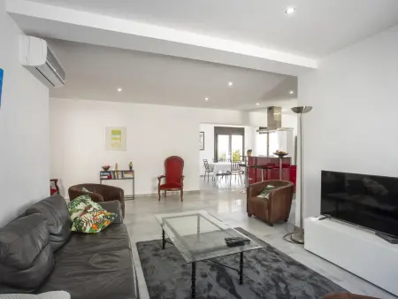 Charmante maison 5 ch. à 10 min de la plage avec piscine privée, terrasse et parking - Photo 16
