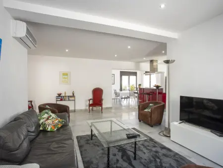 Charmante maison 5 ch. à 10 min de la plage avec piscine privée, terrasse et parking - Photo 17