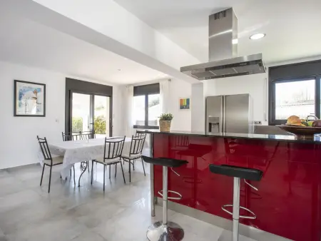 Charmante maison 5 ch. à 10 min de la plage avec piscine privée, terrasse et parking - Photo 18