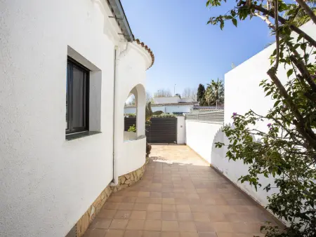 Charmante maison 5 ch. à 10 min de la plage avec piscine privée, terrasse et parking - Photo 25