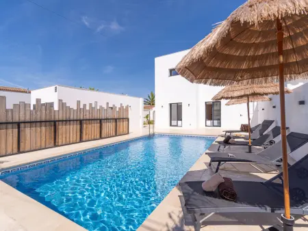 Villa Contemporaine avec Piscine à Empuriabrava - Photo 8